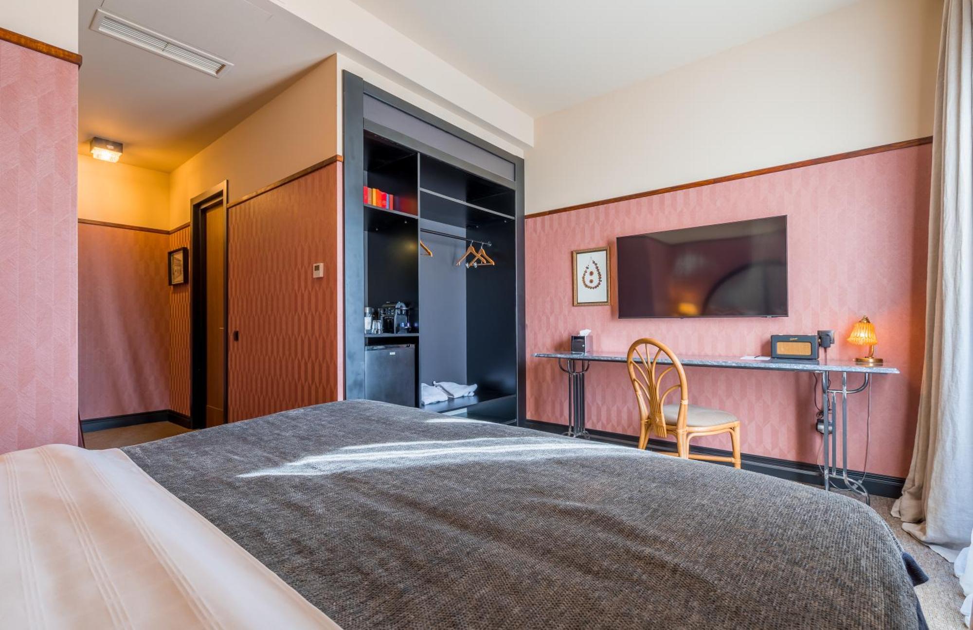 Communal Hotel Кутаїсі Екстер'єр фото