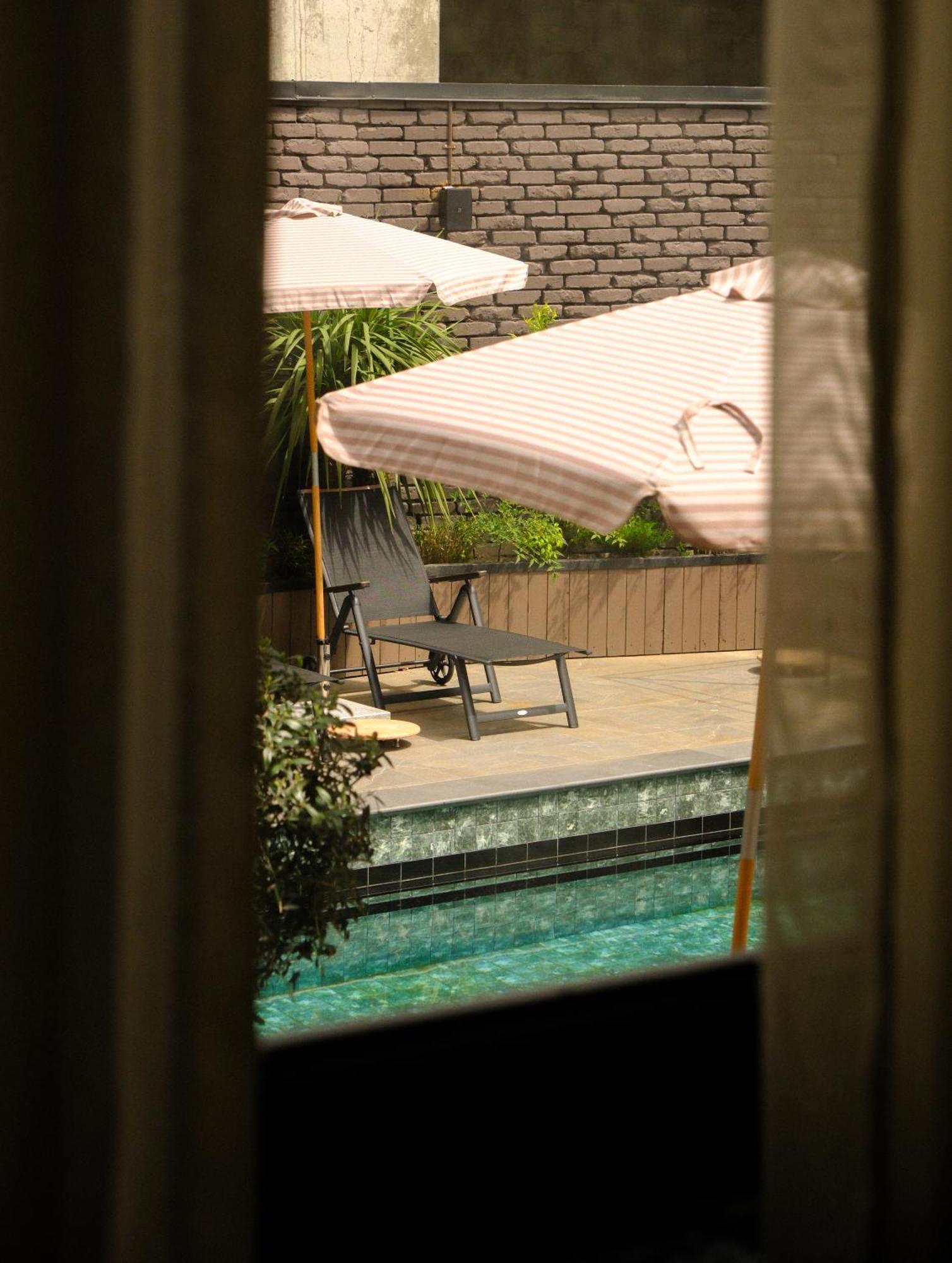 Communal Hotel Кутаїсі Екстер'єр фото