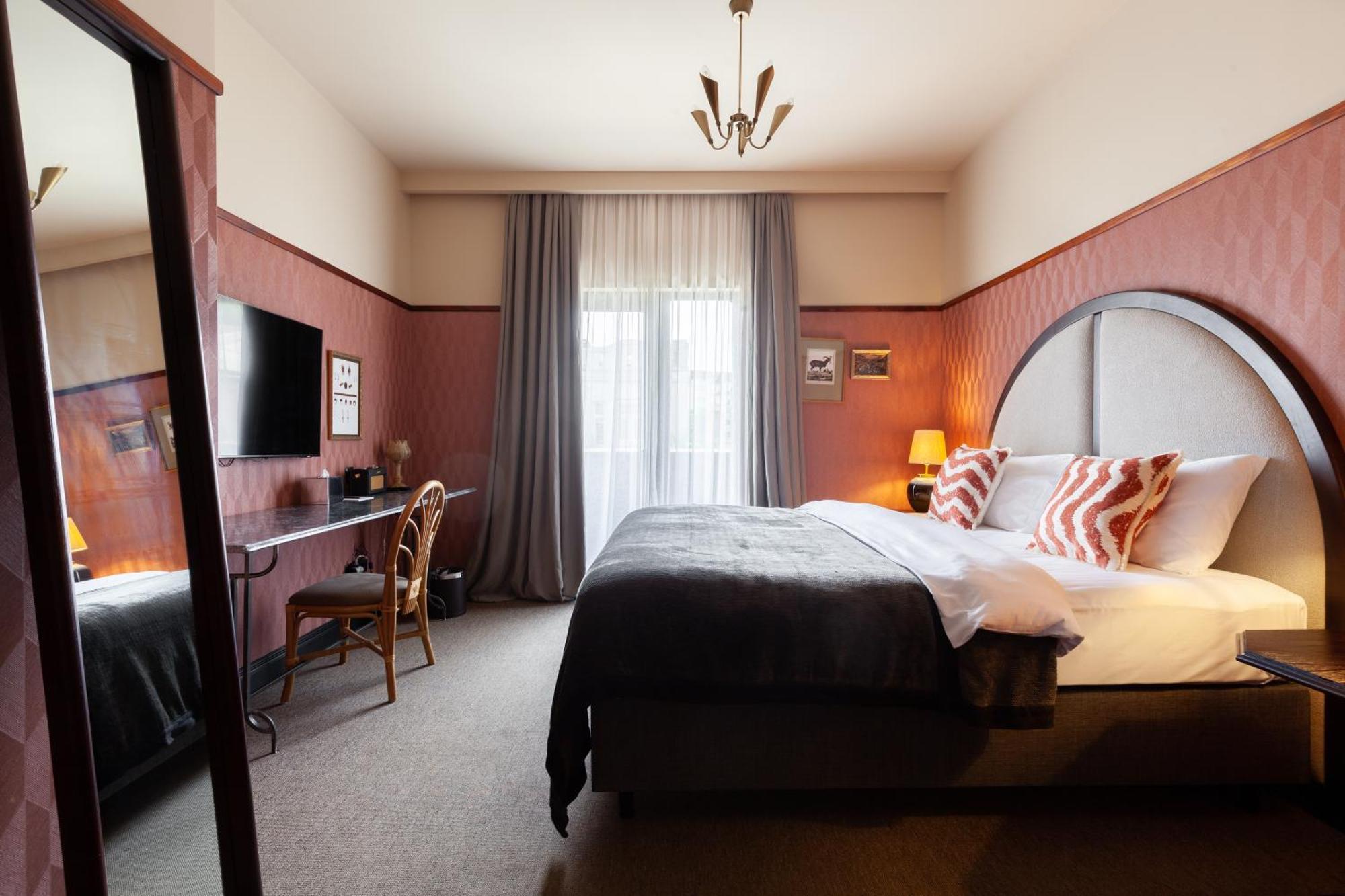 Communal Hotel Кутаїсі Екстер'єр фото